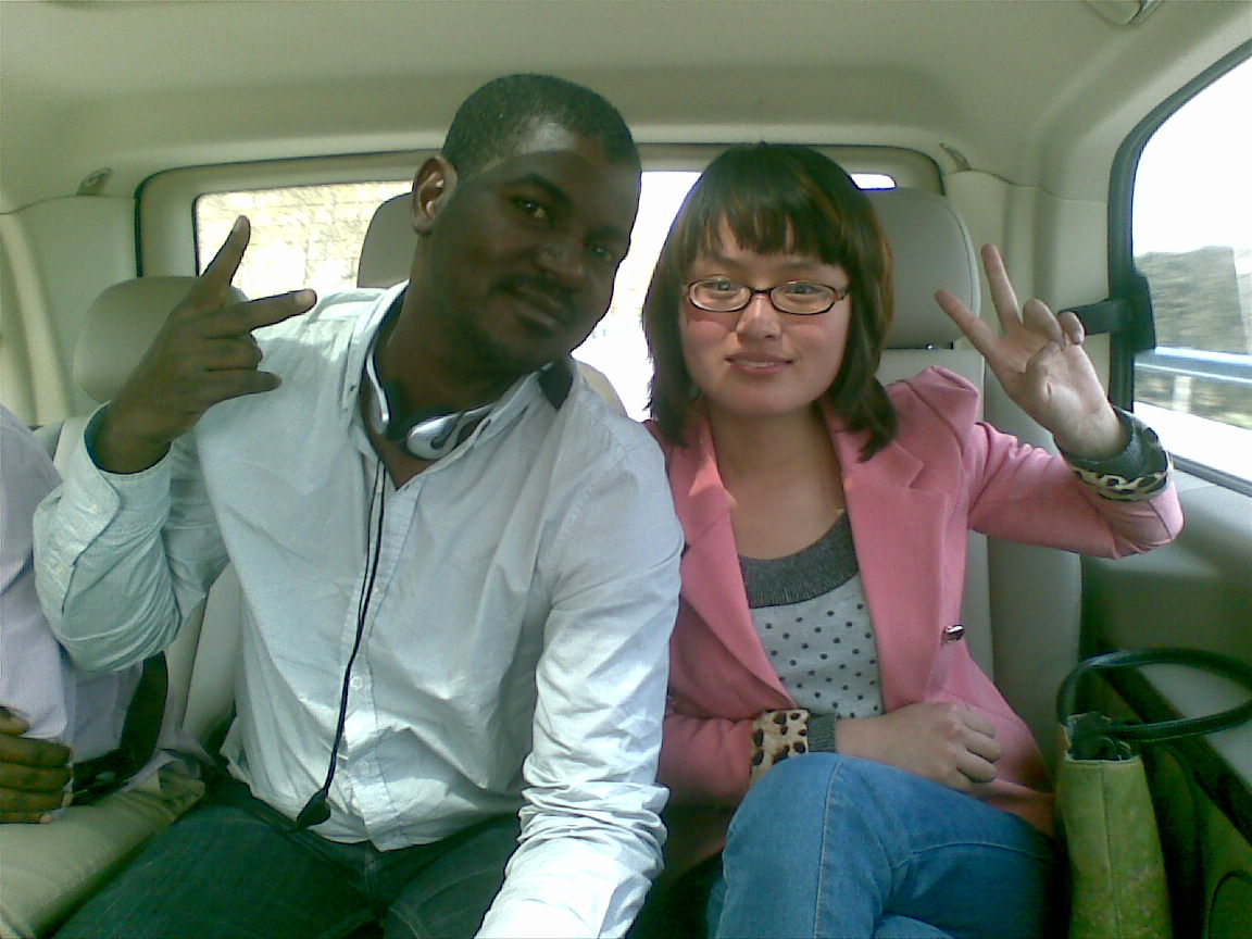 安裝隊伍完整盧旺達巴掌大小煉油項目成功